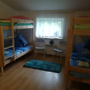Bart House Проживание в семье