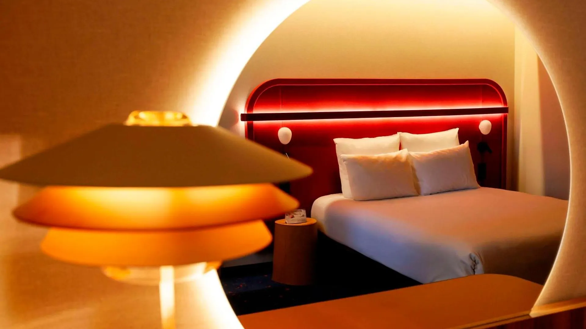 Mercure Warszawa Centrum 4*,